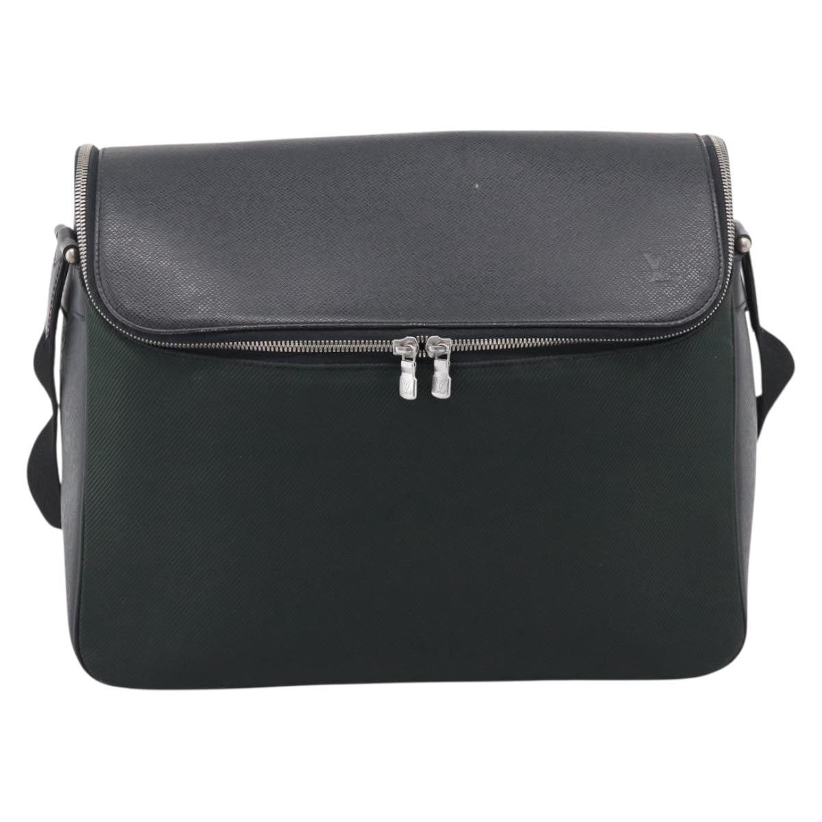 Louis Vuitton Taimyr Messenger Taiga Leather And Canvas Gray Leather Handbag (Pre-Owned)