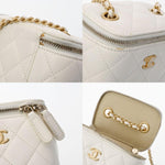 Chanel Vanity White Leather Shopper Bag (Pre-Owned)