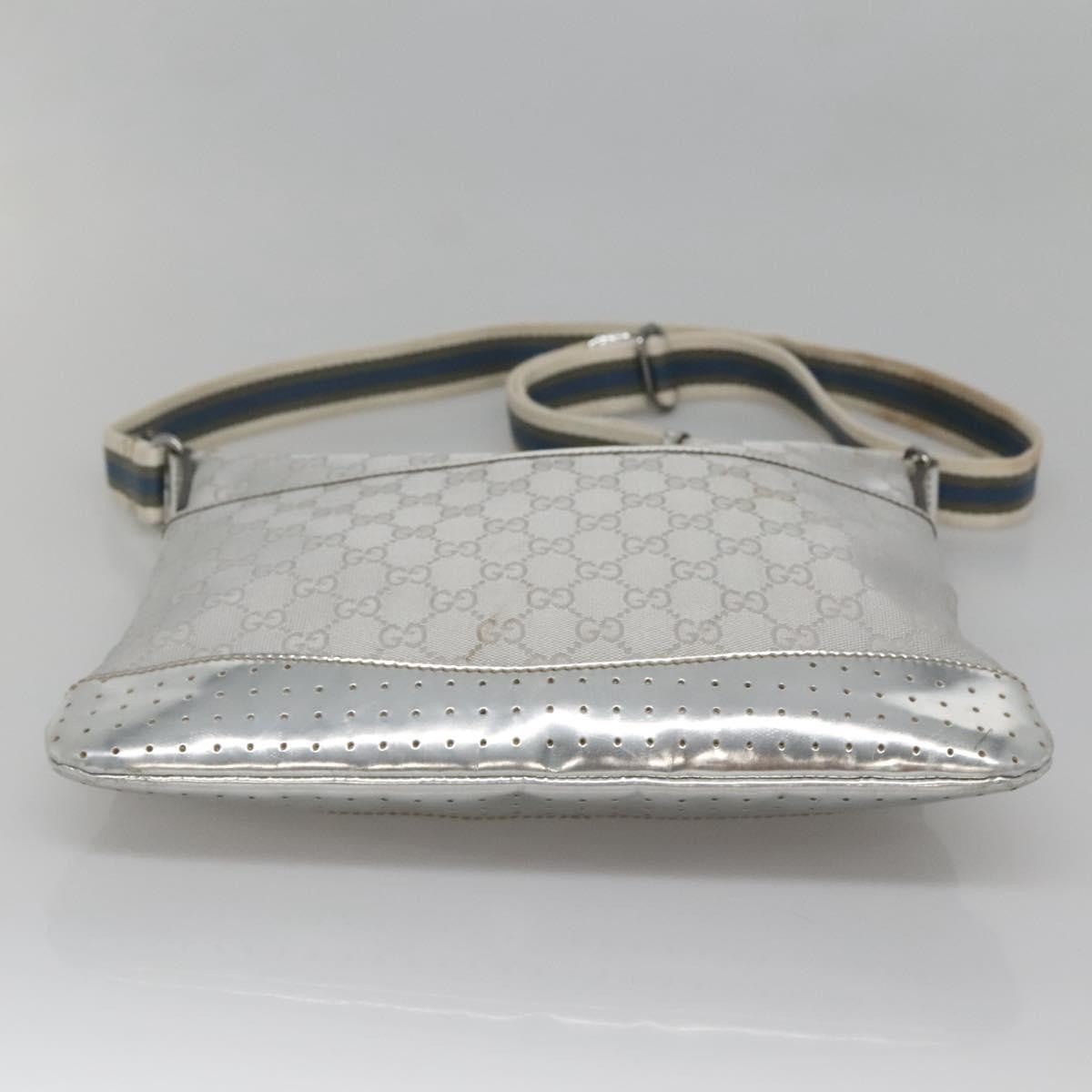 Gucci Zip Messenger Gg Canvas With Perforated Leather Silver Canvas Shoulder Bag Bag (Pre-Owned)