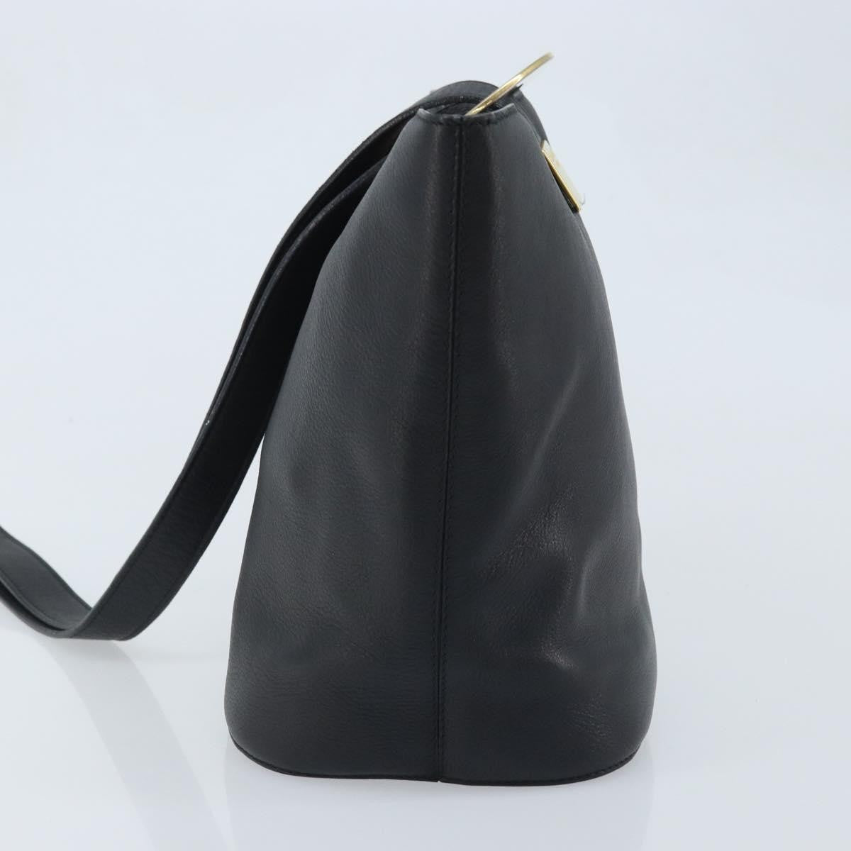 Celine Circle Logo Leather Black Leather Handbag (Pre-Owned)