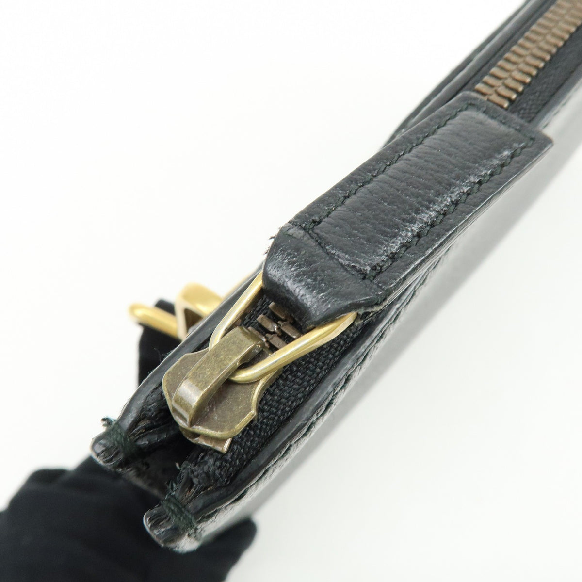 Gucci Web Strap Front Zip Messenger Leather Black Leather Handbag (Pre-Owned)