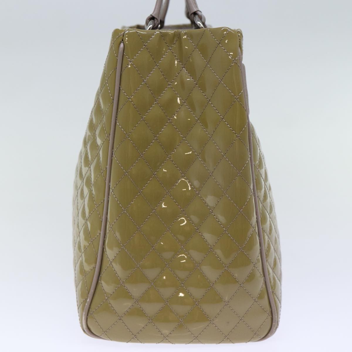 Salvatore Ferragamo Vala Patent Leather Beige Patent_Leather Handbag (Pre-Owned)