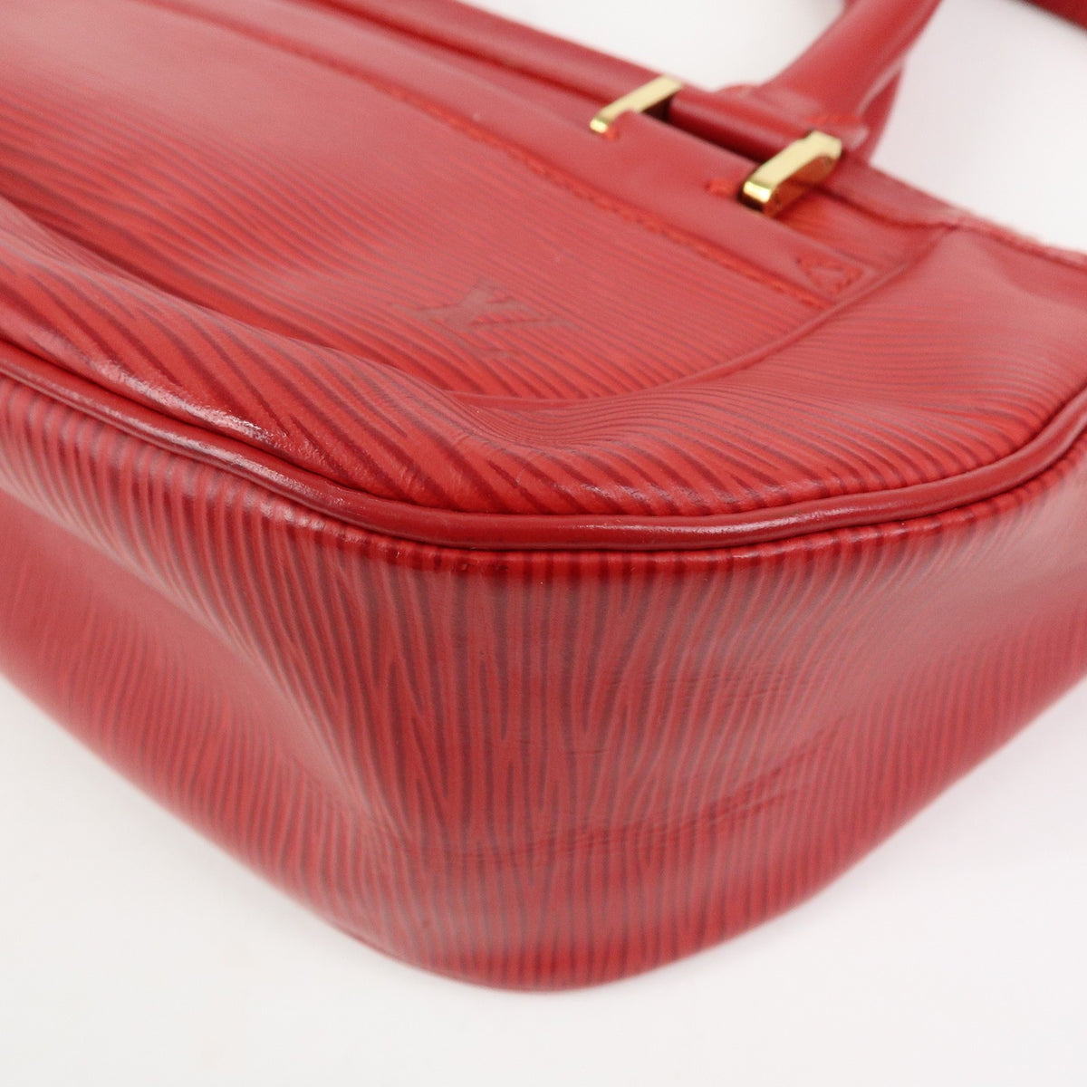 Louis Vuitton Dhanura Epi Leather Red Leather Handbag (Pre-Owned)