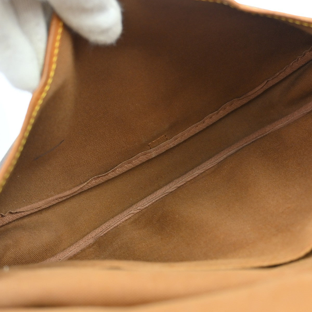 Louis Vuitton Saumur Monogram Canvas Brown Canvas Shoulder Bag Bag (Pre-Owned)