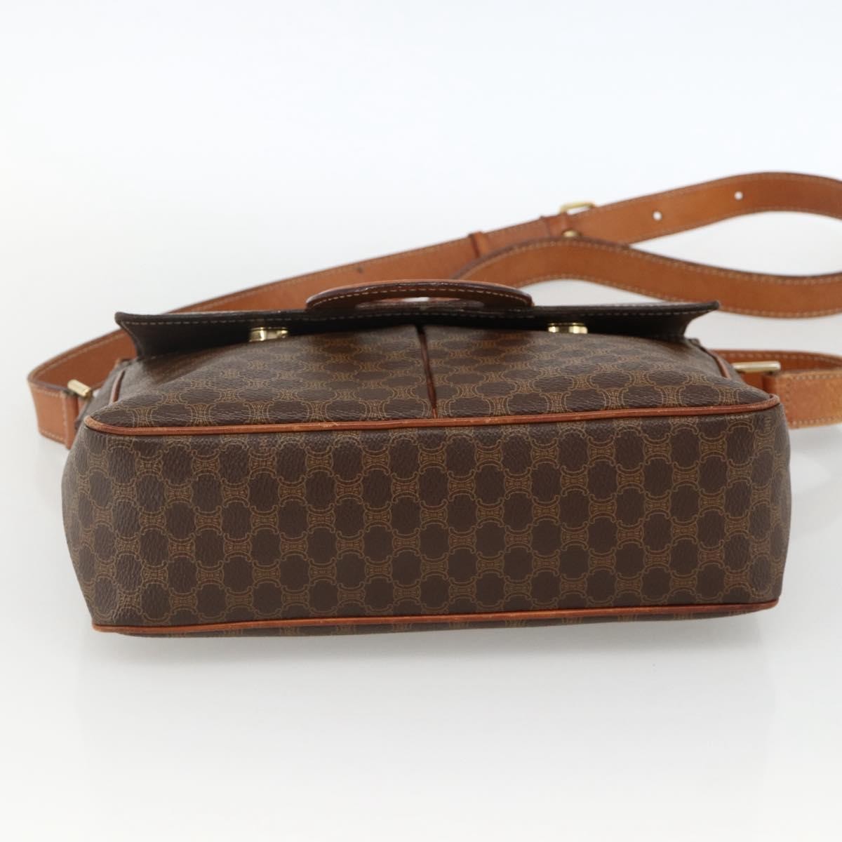 Celine Vintage Macadam Circle Logo Canvas And Leather Brown Canvas Shoulder Bag Bag (Pre-Owned)