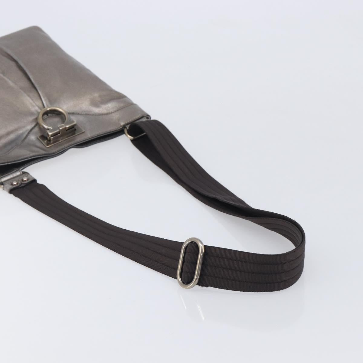 Salvatore Ferragamo Gancini Leather Gold Leather Crossbody Bag Bag (Pre-Owned)