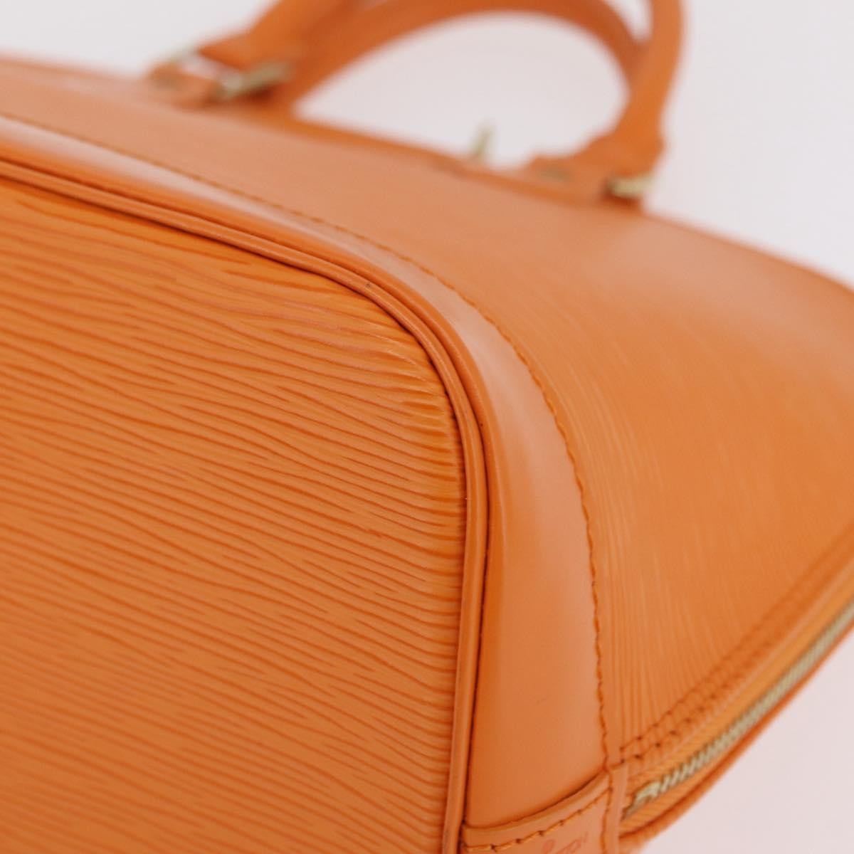 Louis Vuitton Alma Epi Leather Orange Leather Handbag (Pre-Owned)