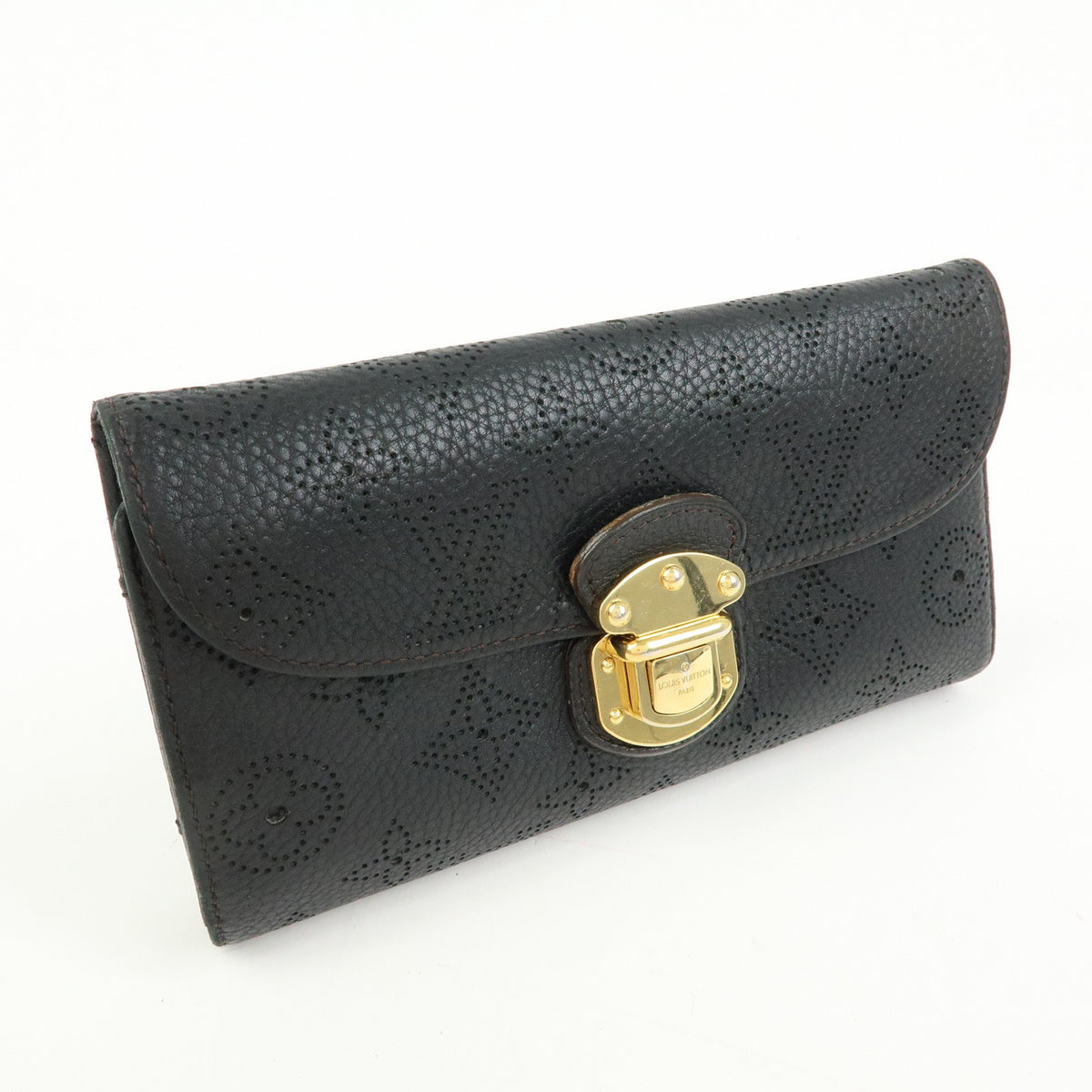 Louis Vuitton Amelia Mahina Leather Black Leather Wallets Accessory (Pre-Owned)