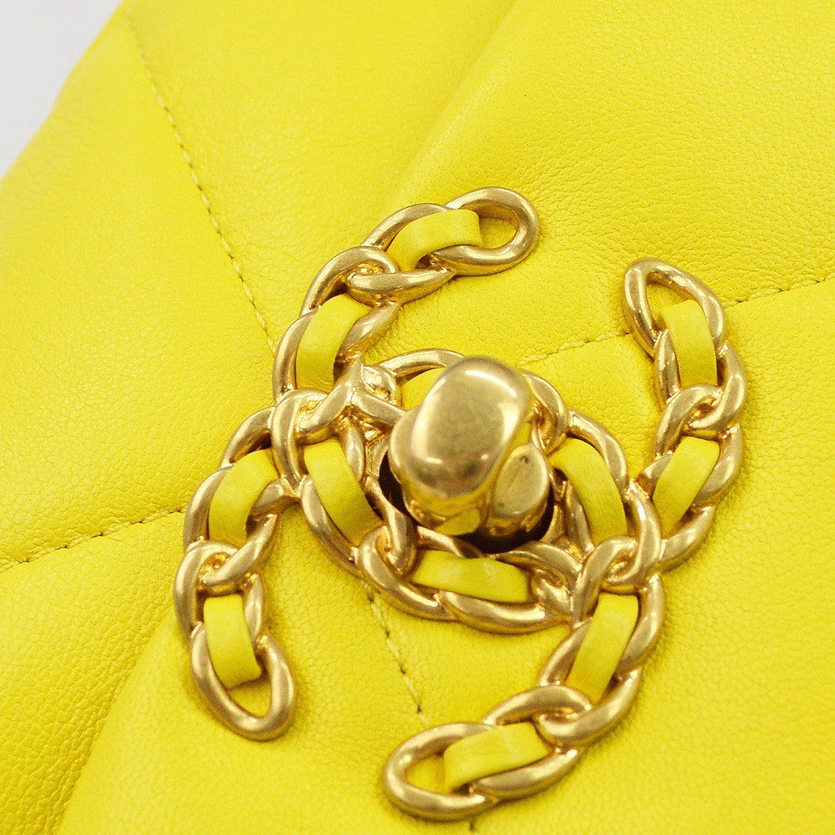 Chanel 19 Flap Bag Quilted Lambskin Yellow Leather Shoulder Bag Bag (Pre-Owned)