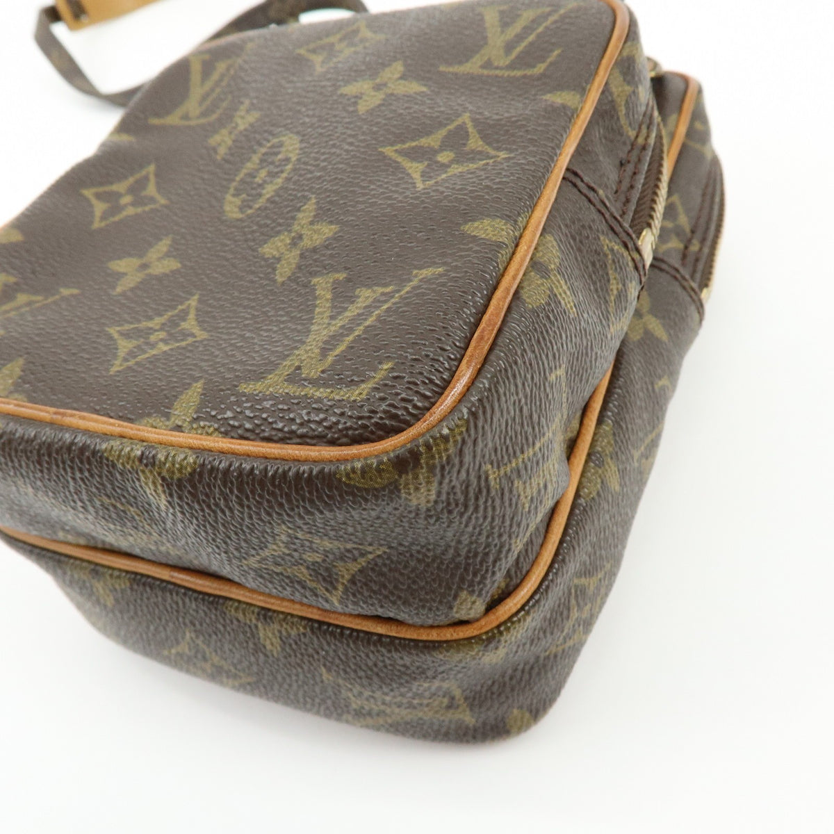 Louis Vuitton Amazone Monogram Canvas Brown Canvas Handbag (Pre-Owned)