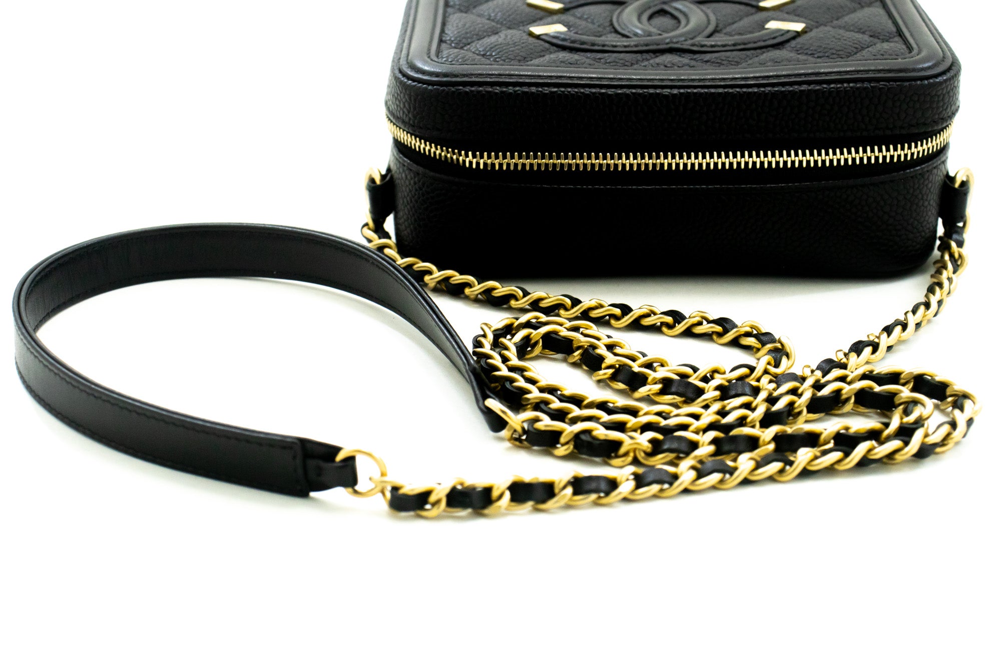 Chanel Cc Filigree Black Leather Shoulder Bag (Pre-Owned)