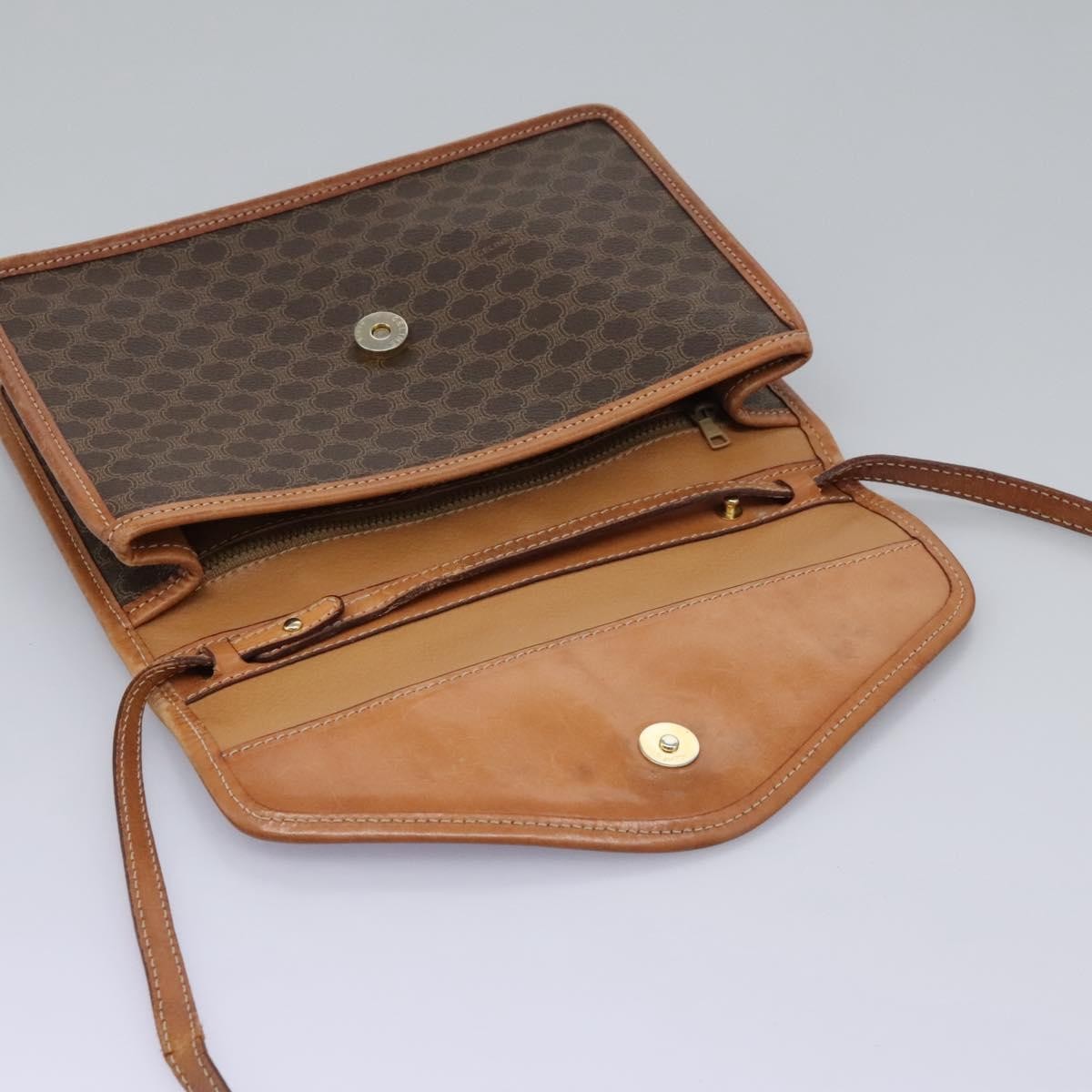 Celine Vintage Macadam Circle Logo Canvas And Leather Brown Canvas Shoulder Bag Bag (Pre-Owned)