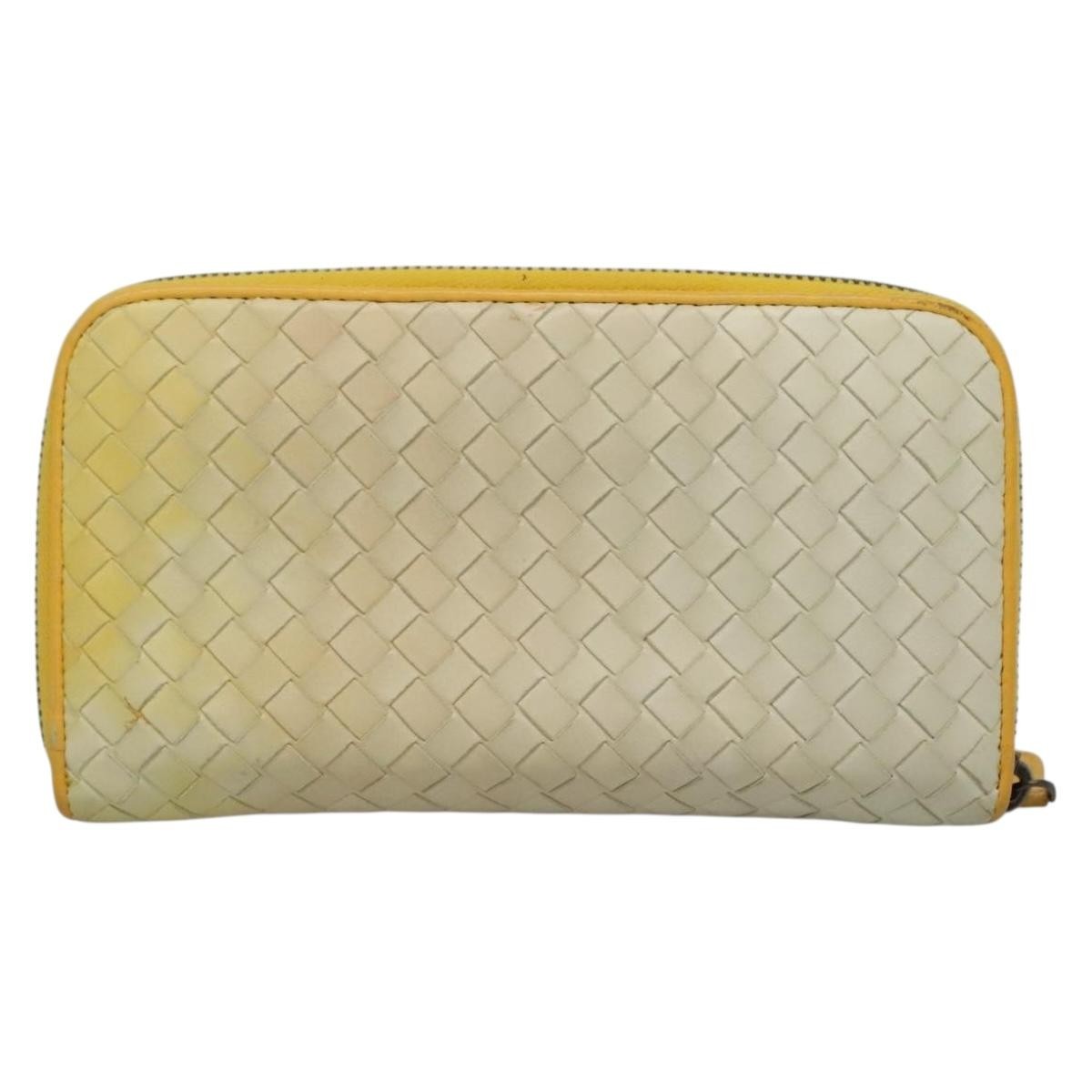 Bottega Veneta Intrecciato Long Zip Leather Beige Leather Wallets Accessory (Pre-Owned)