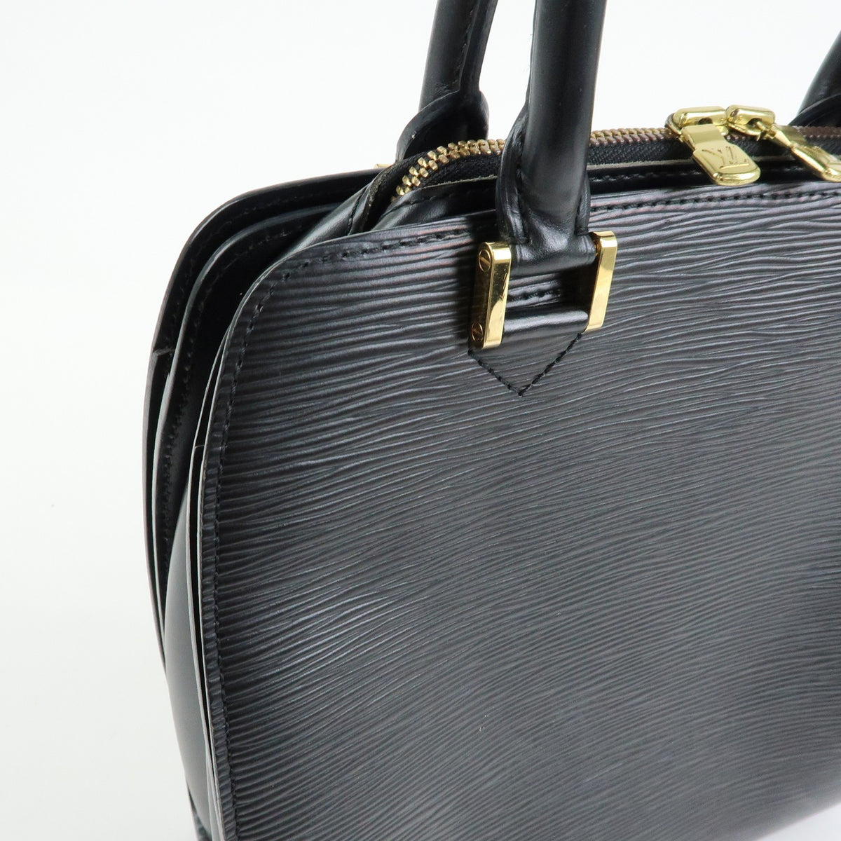 Louis Vuitton Pont Neuf Epi Leather Black Leather Handbag (Pre-Owned)