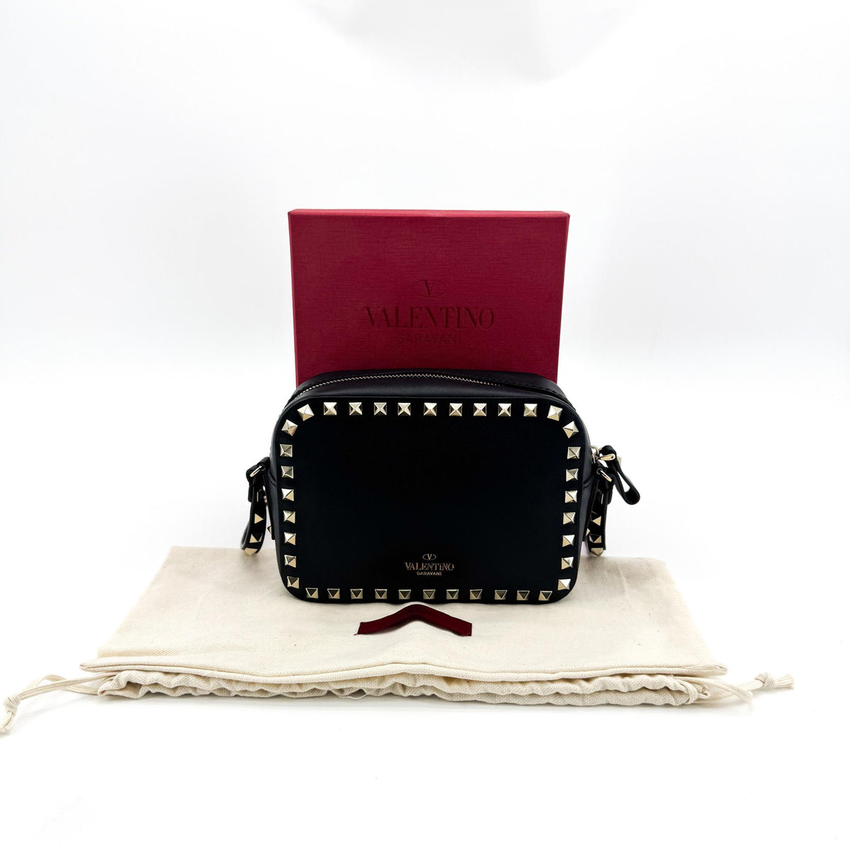 Valentino Garavani Rockstud Camera Leather Black Leather Crossbody Bag Bag (Pre-Owned)