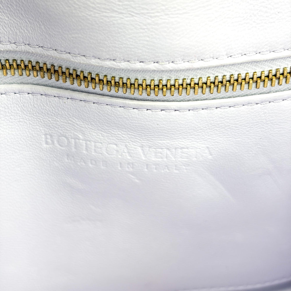 Bottega Veneta Cassette Padded Maxi Intrecciato Leather Purple Leather Crossbody Bag Bag (Pre-Owned)