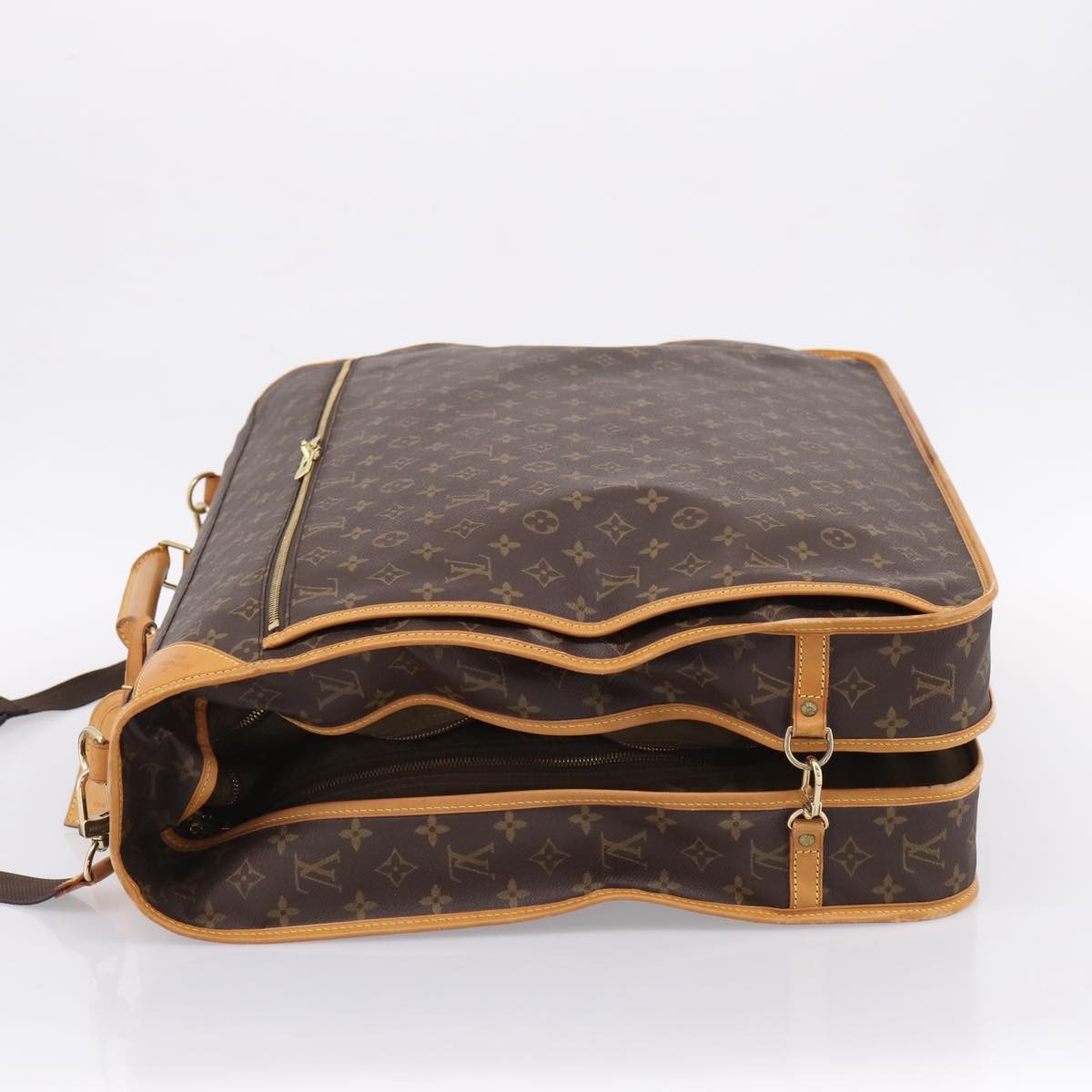 Louis Vuitton Garment Carrier Monogram Canvas Brown Canvas Handbag (Pre-Owned)