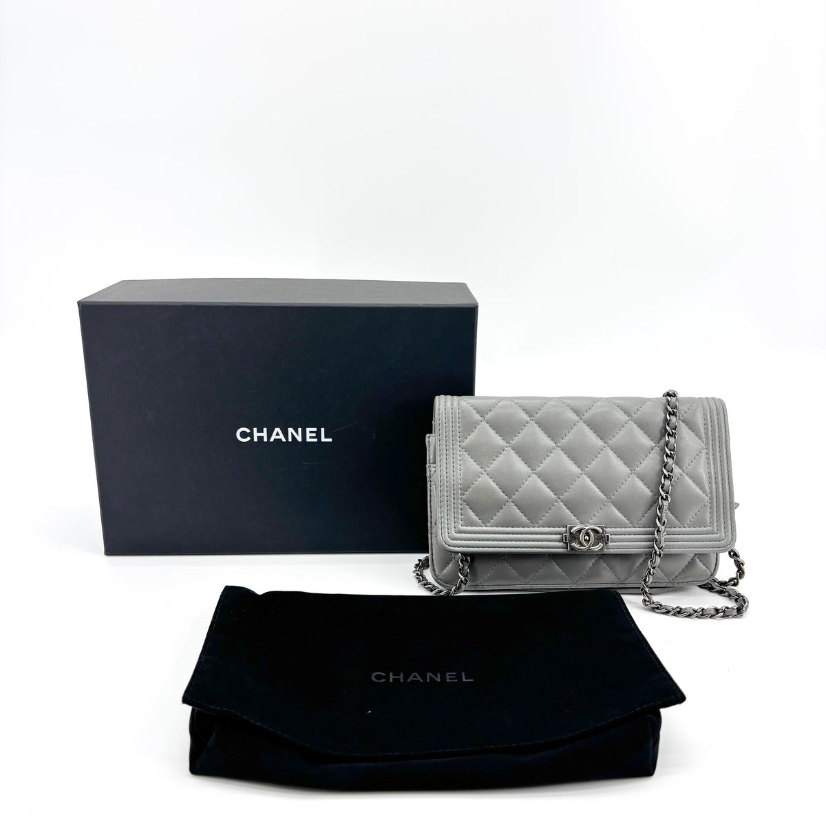 Chanel Boy Clutch Quilted Leather Gray Leather Shoulder Bag Bag (Pre-Owned)