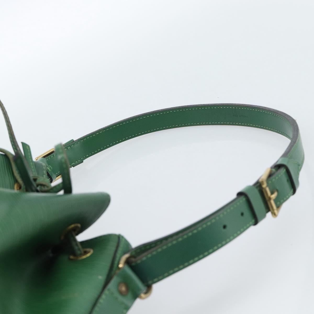 Louis Vuitton Petit Noe Epi Leather Green Leather Shoulder Bag Bag (Pre-Owned)