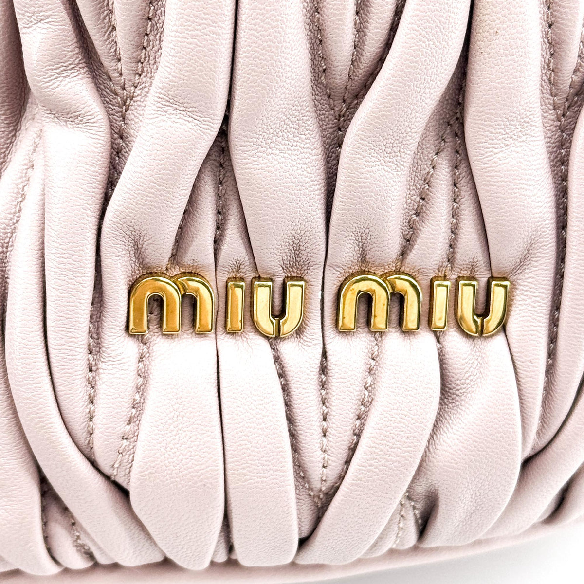 Miu Miu Drawstring Bucket Matelasse Leather Pink Leather Handbag (Pre-Owned)