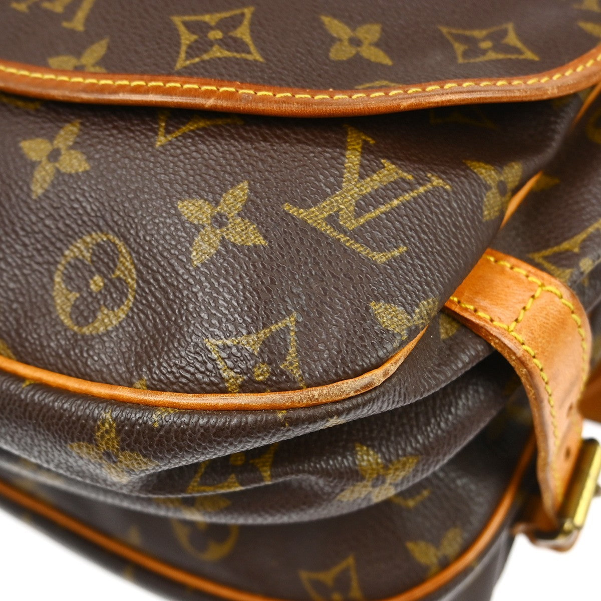 Louis Vuitton Saumur Monogram Brown Canvas Shoulder Bag Bag (Pre-Owned)