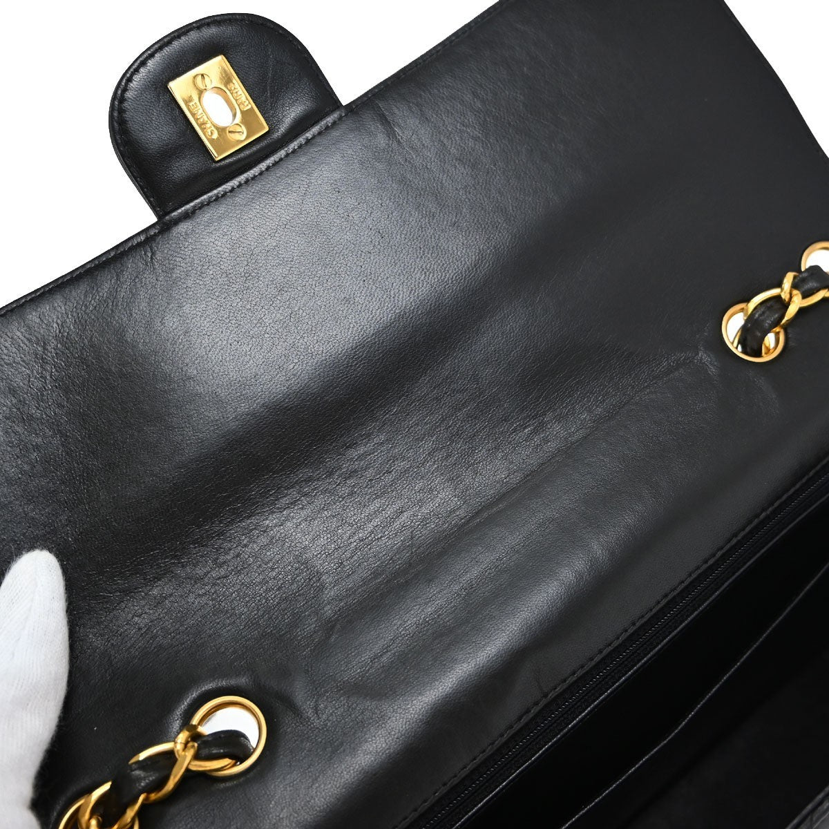Chanel Classic Single Flap Quilted Lambskin Black Leather Handbag (Pre-Owned)
