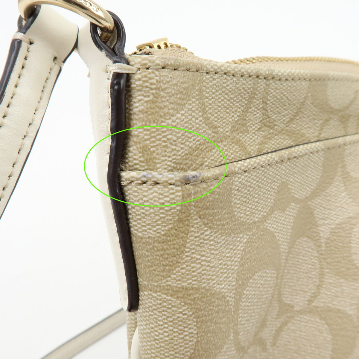 Coach Shoulder Canvas Beige Canvas Handbag (Pre-Owned)