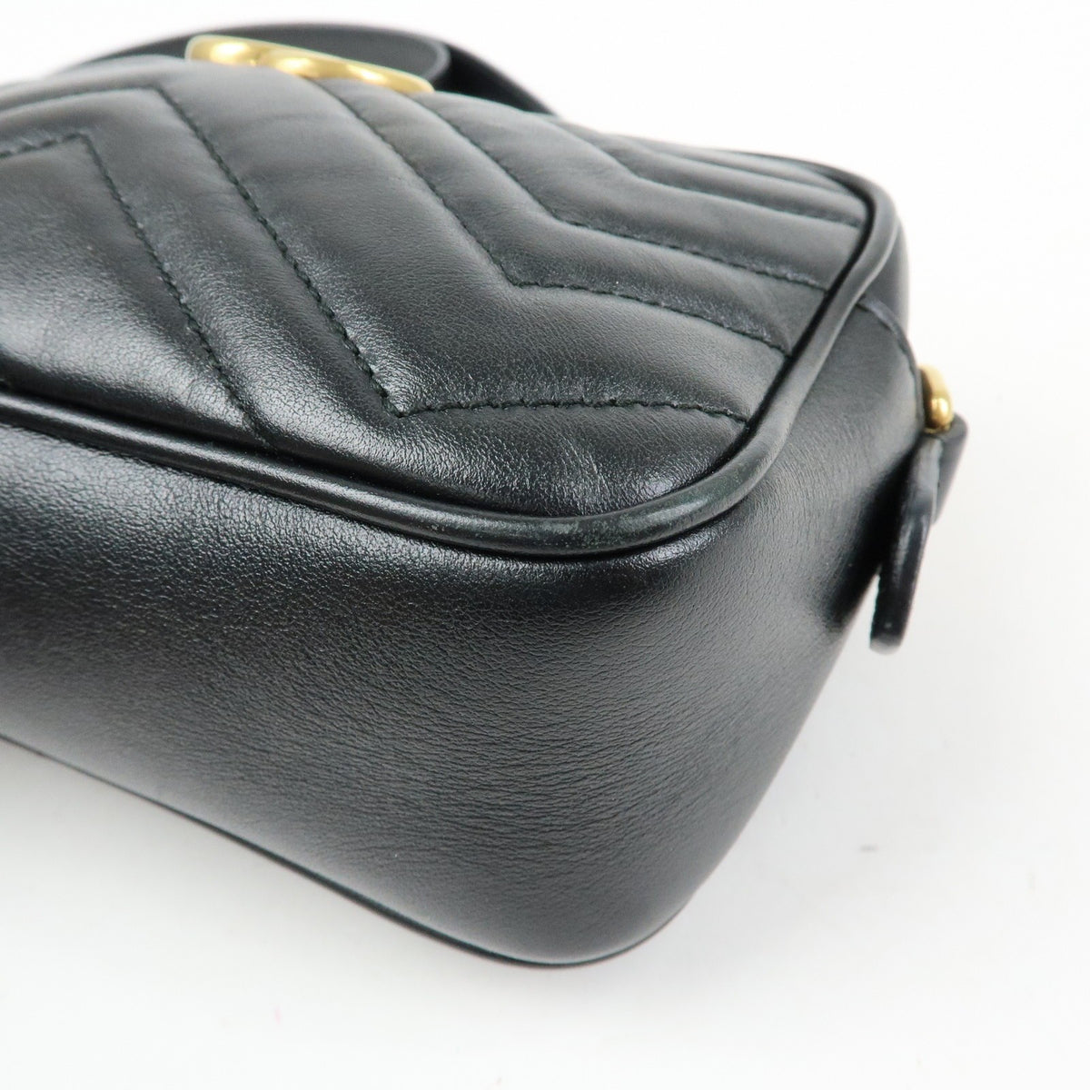 Gucci Gg Marmont Matelasse Patent Black Leather Shoulder Bag Bag (Pre-Owned)