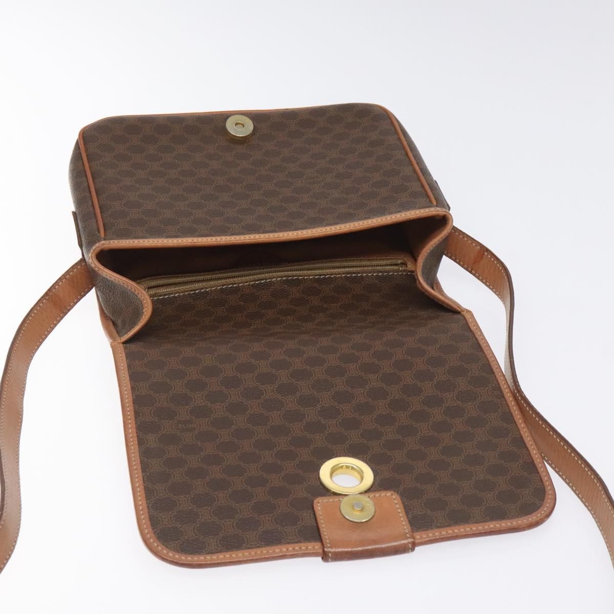 Celine Vintage Macadam Circle Logo Canvas And Leather Brown Canvas Shoulder Bag Bag (Pre-Owned)