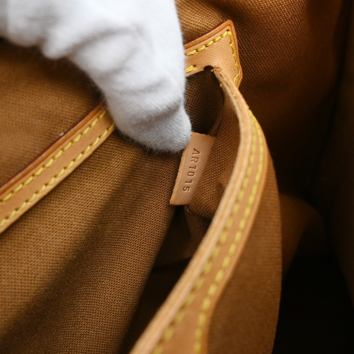 Louis Vuitton Cabas Mezzo Monogram Canvas Brown Canvas Shoulder Bag Bag (Pre-Owned)