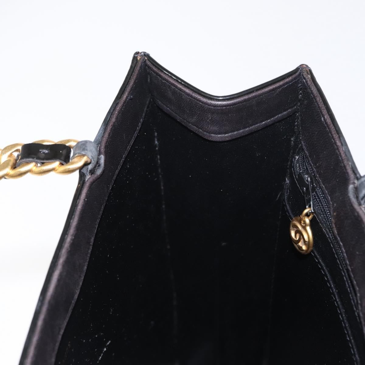 Chanel Chocolate Bar Tote Leather Black Patent_Leather Handbag (Pre-Owned)