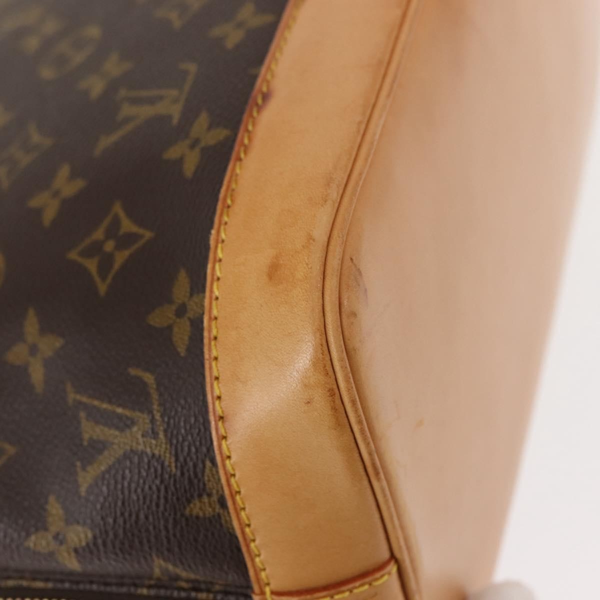 Louis Vuitton Alma Monogram Canvas Brown Canvas Handbag (Pre-Owned)