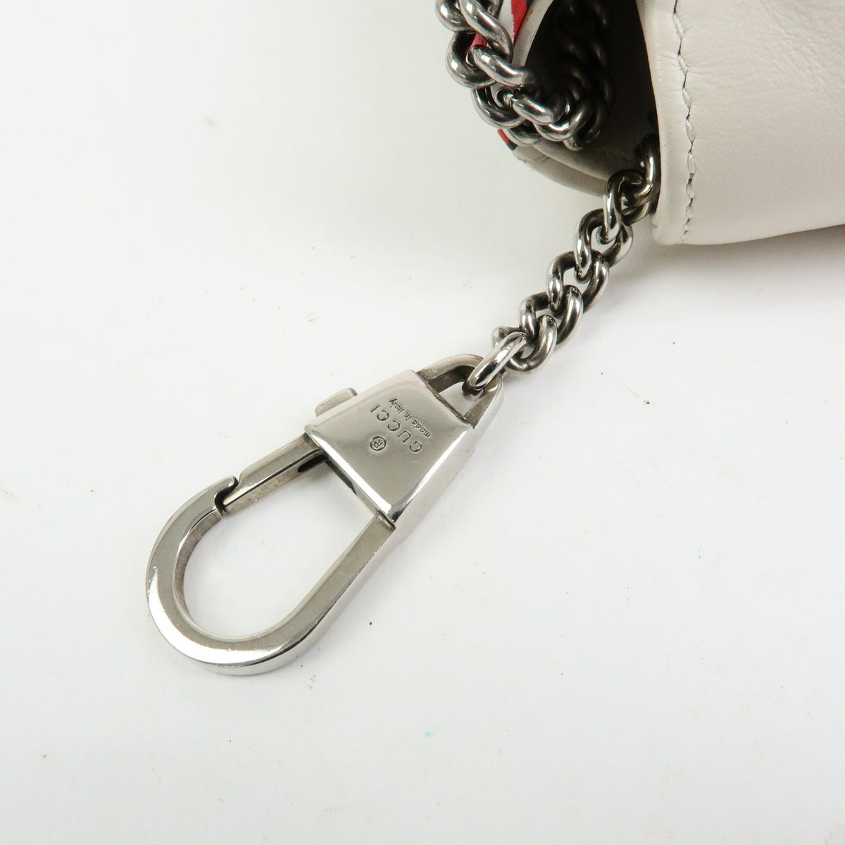 Gucci Gg Marmont Flap Printed Diagonal Quilted Leather White Leather Handbag (Pre-Owned)