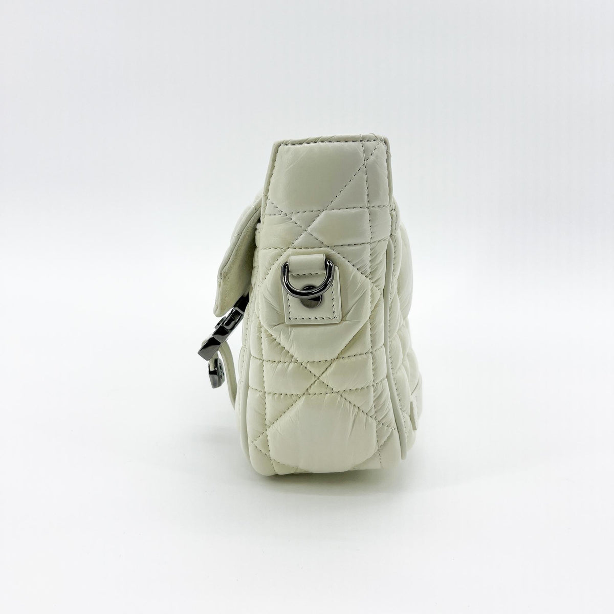 Christian Dior Diorcamp Messenger Padded Macrocannage Quilt Calfskin White Leather Shoulder Bag Bag (Pre-Owned)