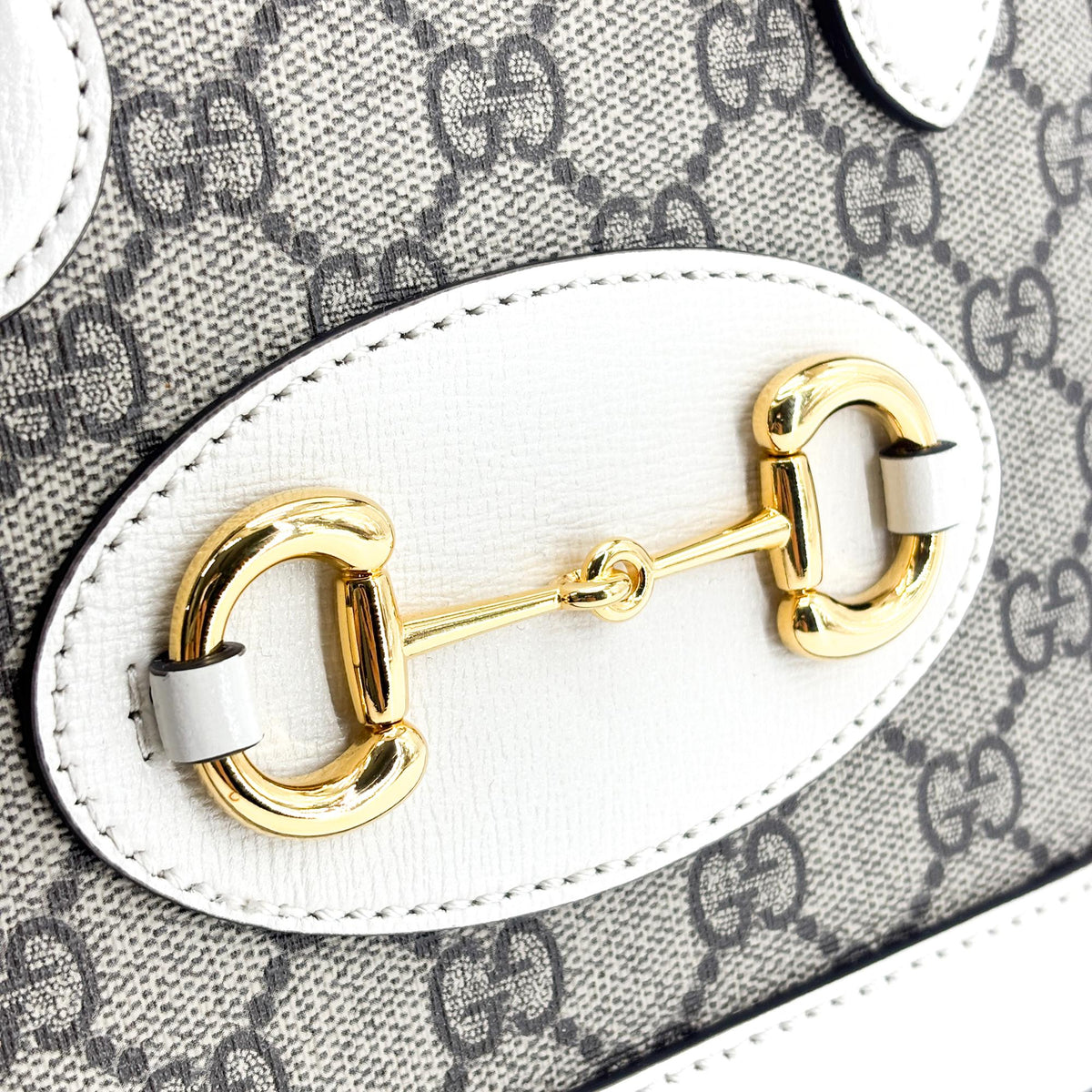 Gucci Horsebit 1955 Top Handle Gg Coated Canvas With Leather Beige Canvas Handbag (Pre-Owned)