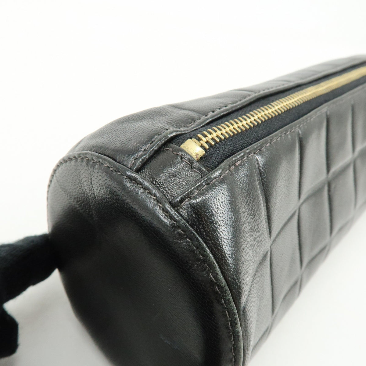 Chanel Chocolate Bar Cosmetic Quilted Lambskin Black Leather Toiletry Case Accessory (Pre-Owned)