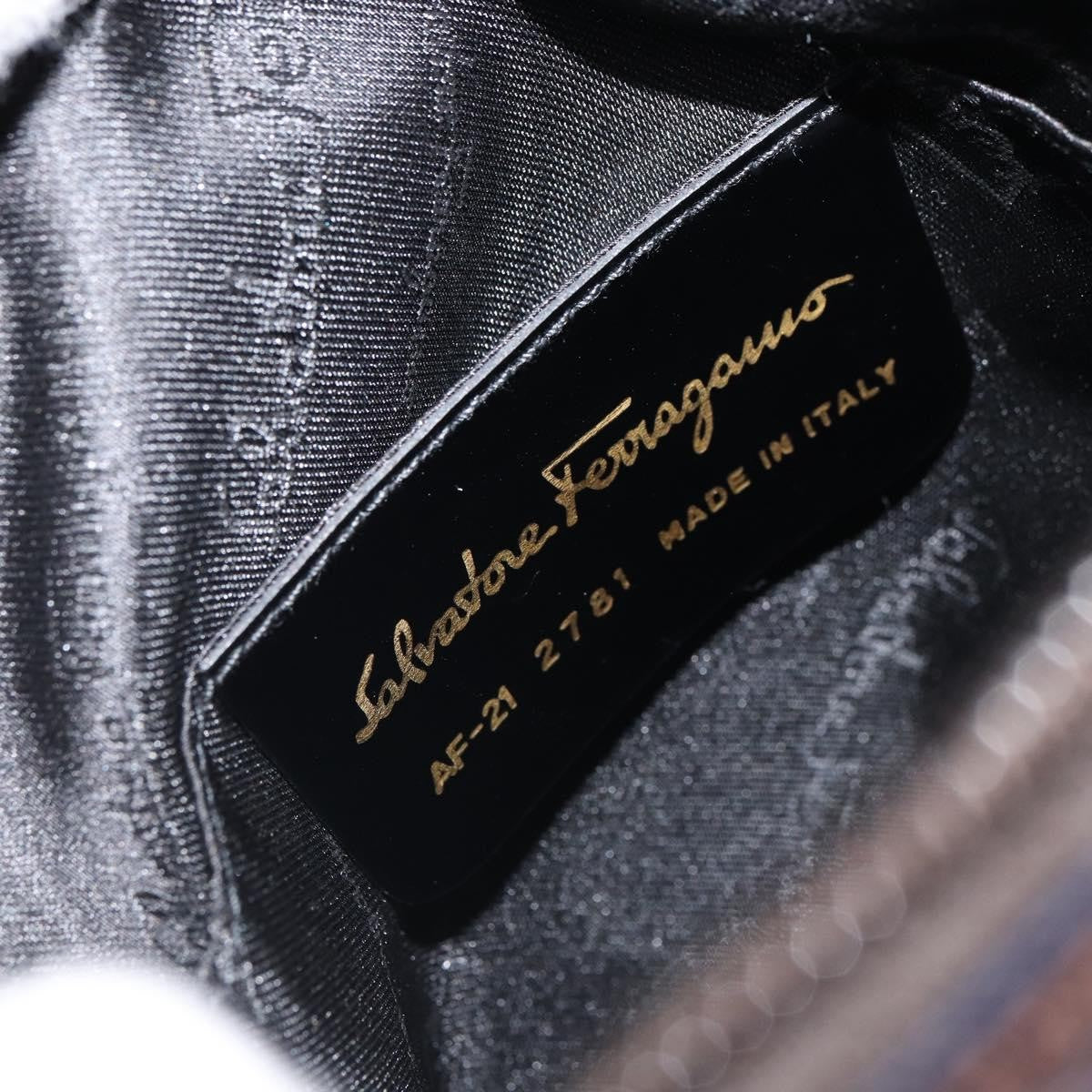 Salvatore Ferragamo Gancini Nylon Navy Nylon Shoulder Bag Bag (Pre-Owned)