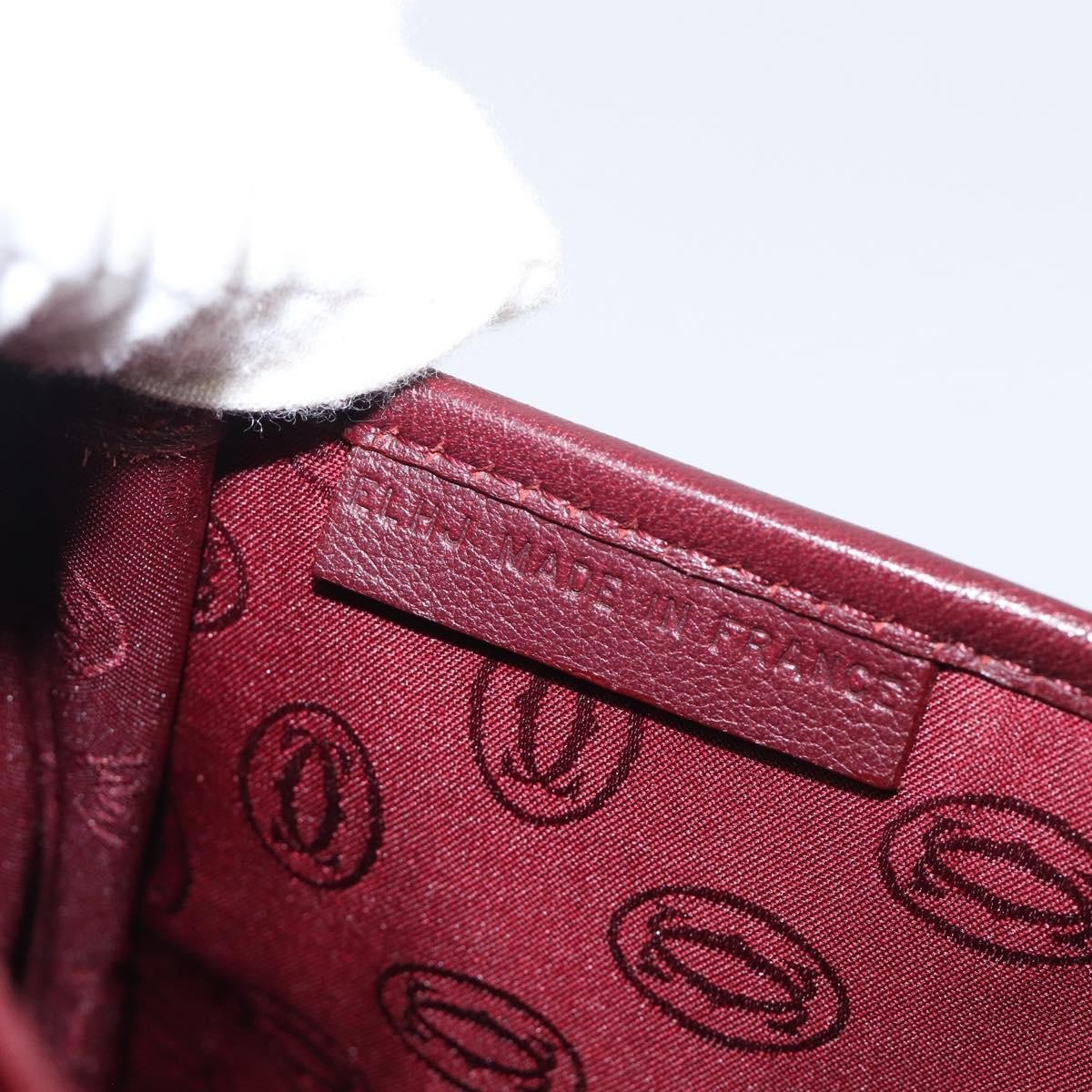 Cartier Must De Cartier Leather Burgundy Leather Shoulder Bag Bag (Pre-Owned)