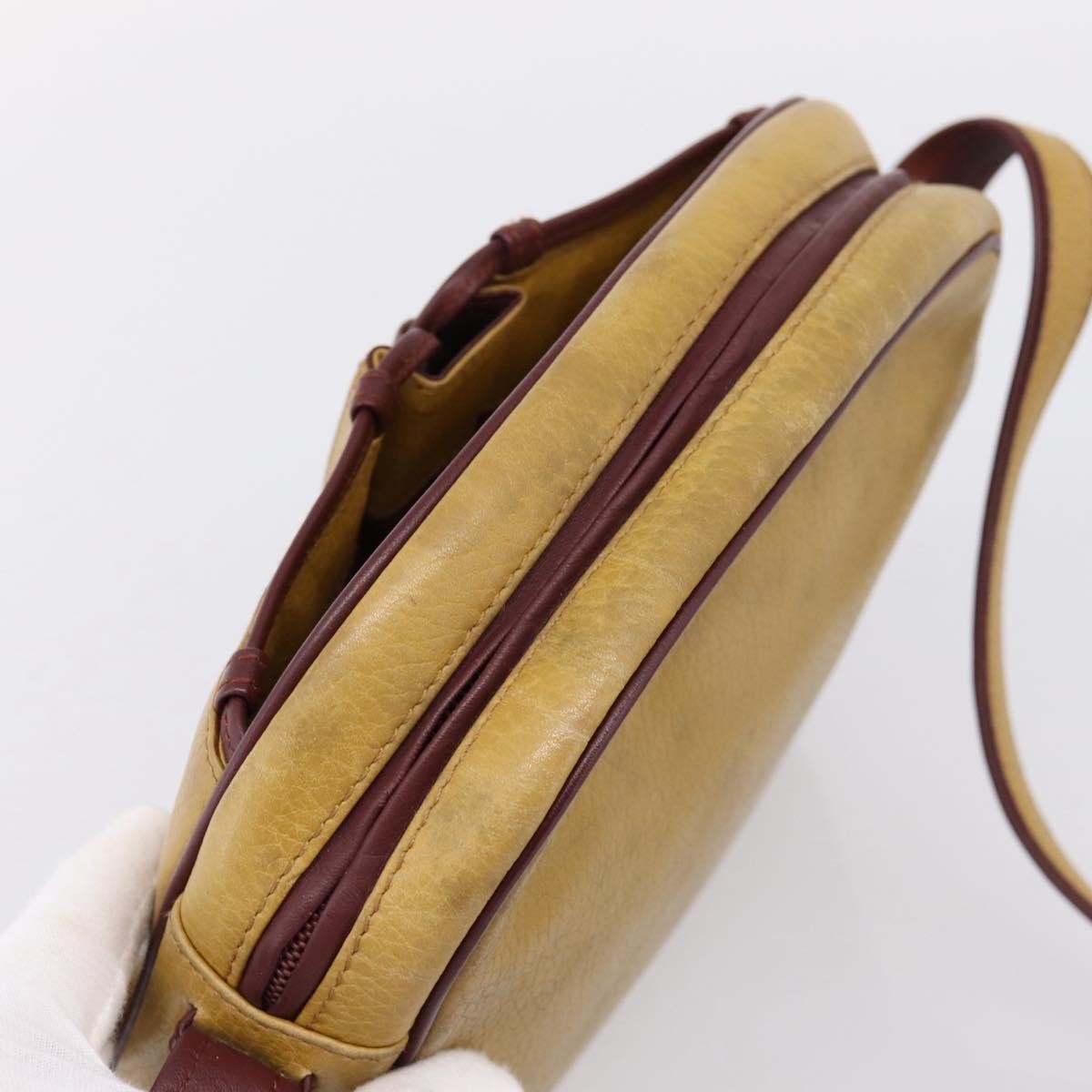 Cartier Tasseled Must De Cartier Leather Beige Leather Shoulder Bag Bag (Pre-Owned)