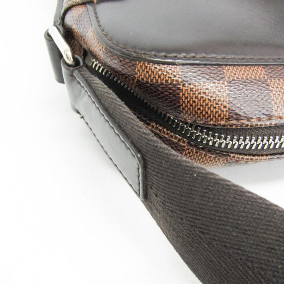 Louis Vuitton Jake Messenger Damier Brown Canvas Handbag (Pre-Owned)
