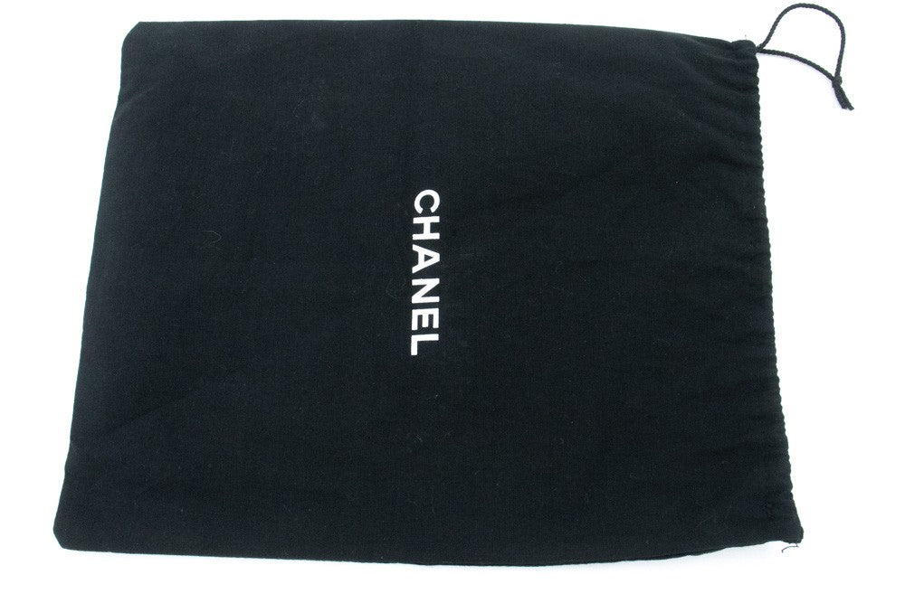 Chanel Classic Flap Lambskin Black Leather Crossbody Bag Bag (Pre-Owned)
