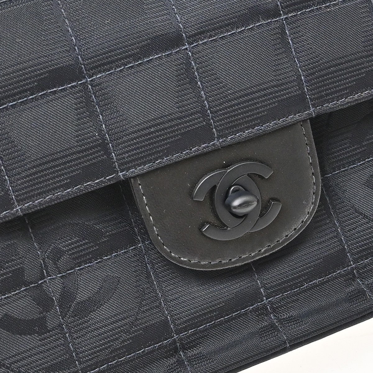 Chanel Travel Line Flap Quilted Nylon Black Nylon Shoulder Bag Bag (Pre-Owned)