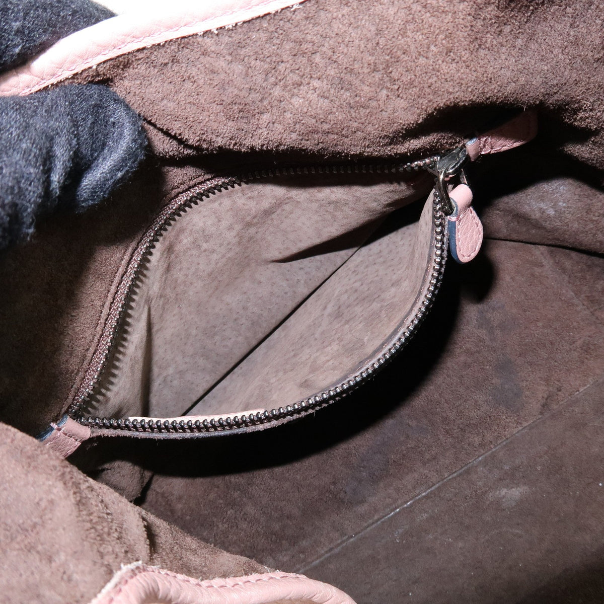 Loewe Calle Hobo Suede Pink Leather Shoulder Bag Bag (Pre-Owned)