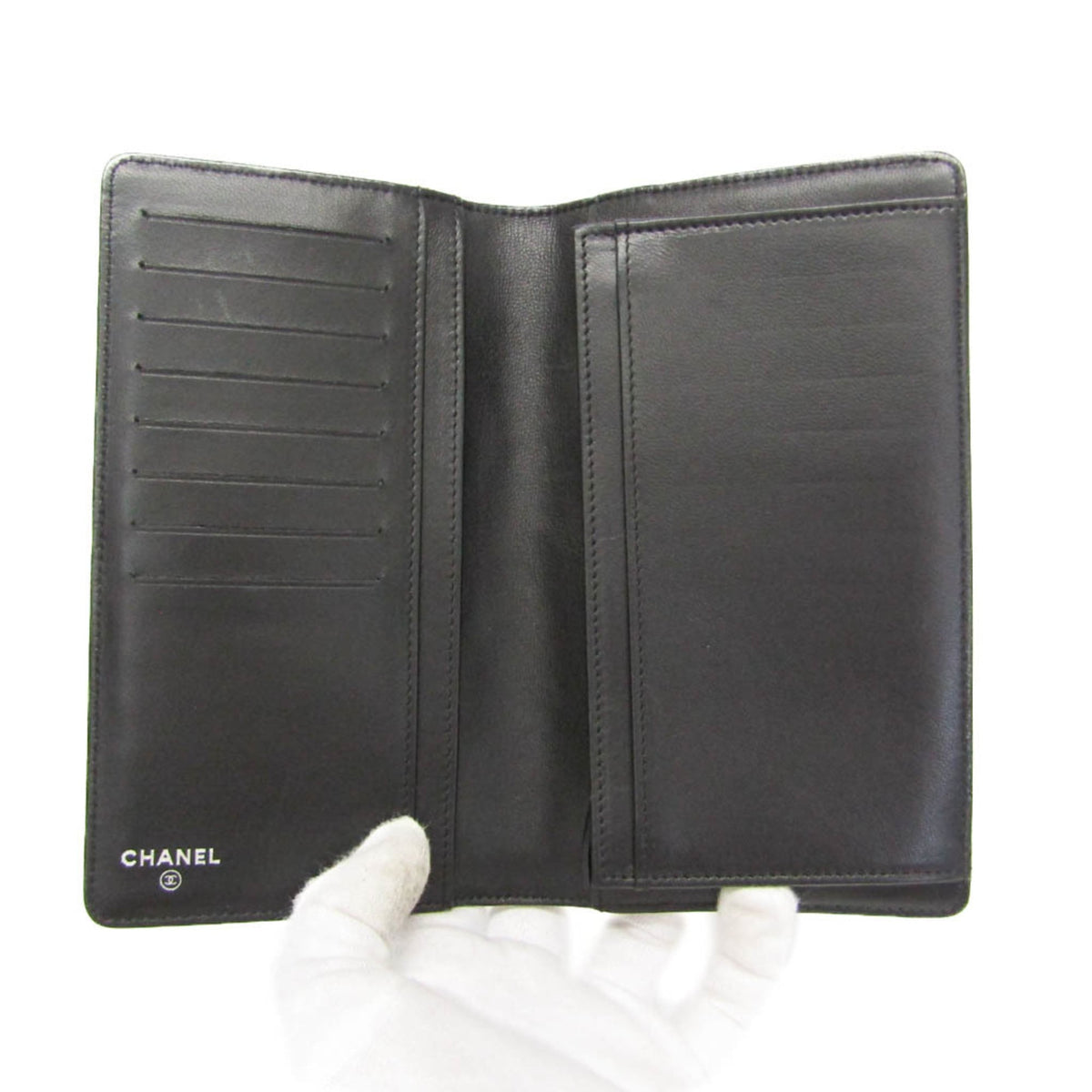 Chanel Lucky Symbols Yen Embossed Quilted Patent Black Leather Wallets Accessory (Pre-Owned)