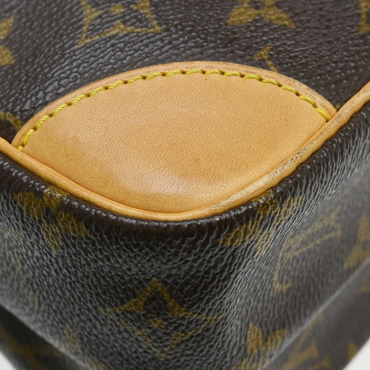 Louis Vuitton Amazone Monogram Canvas Brown Canvas Shoulder Bag Bag (Pre-Owned)