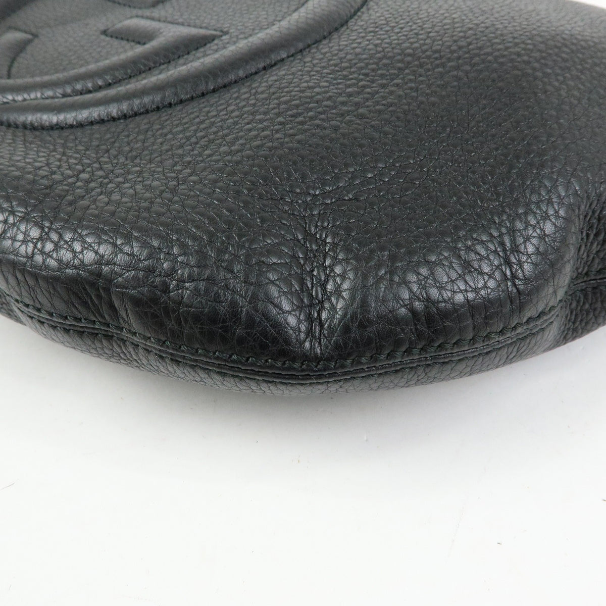 Gucci Soho Messenger Leather Black Leather Handbag (Pre-Owned)
