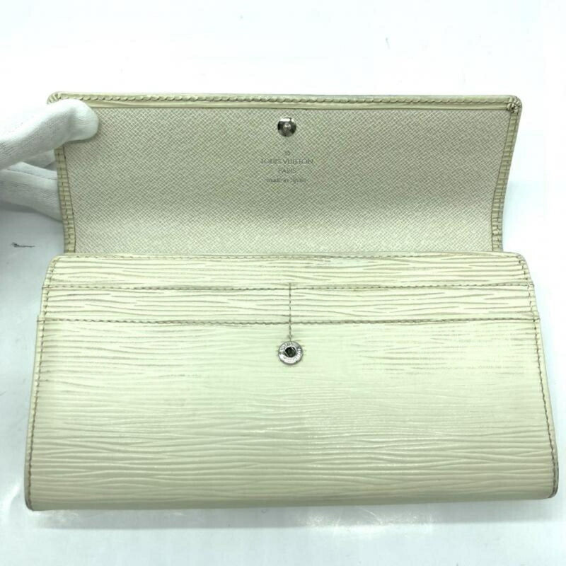 Louis Vuitton Portefeuille Sarah White Leather Wallet  (Pre-Owned)