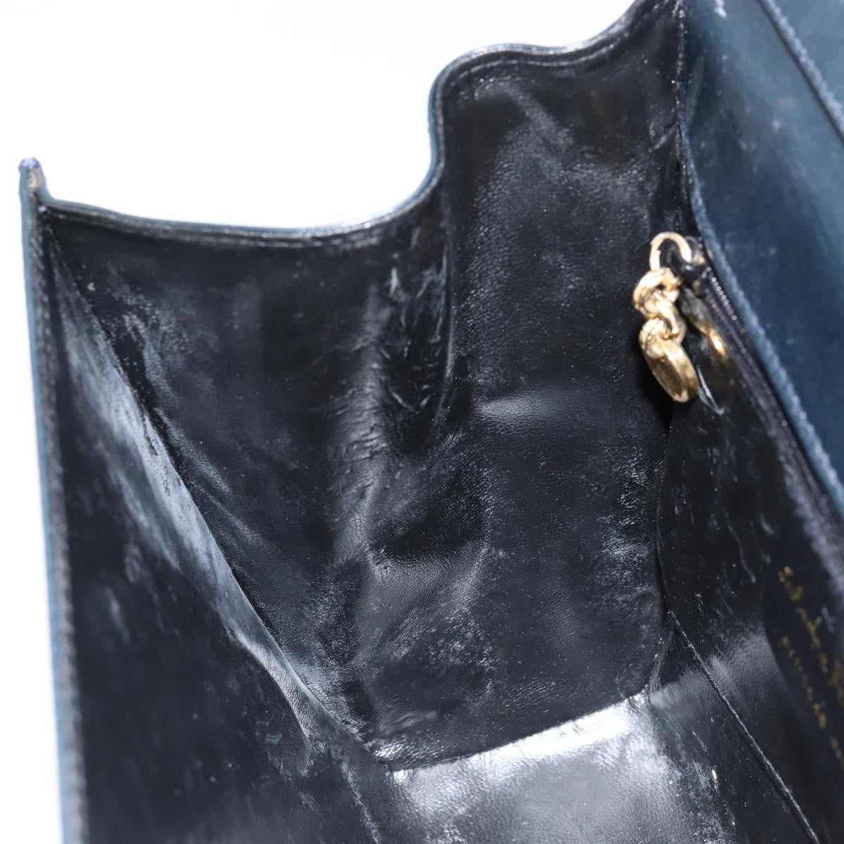 Salvatore Ferragamo Gancini Leather Black Leather Shoulder Bag Bag (Pre-Owned)