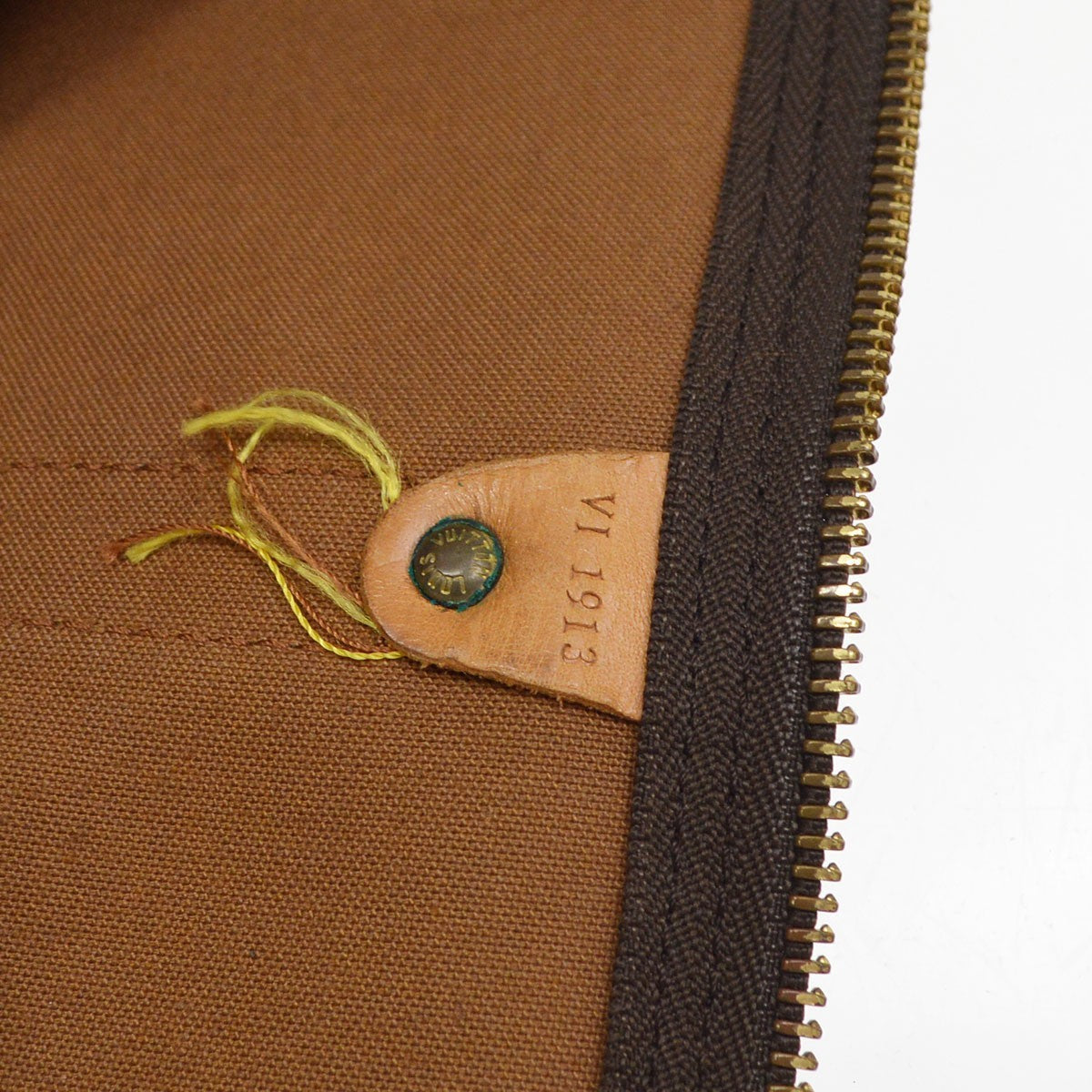 Louis Vuitton Keepall Monogram Canvas Brown Canvas Travel Bag Bag (Pre-Owned)