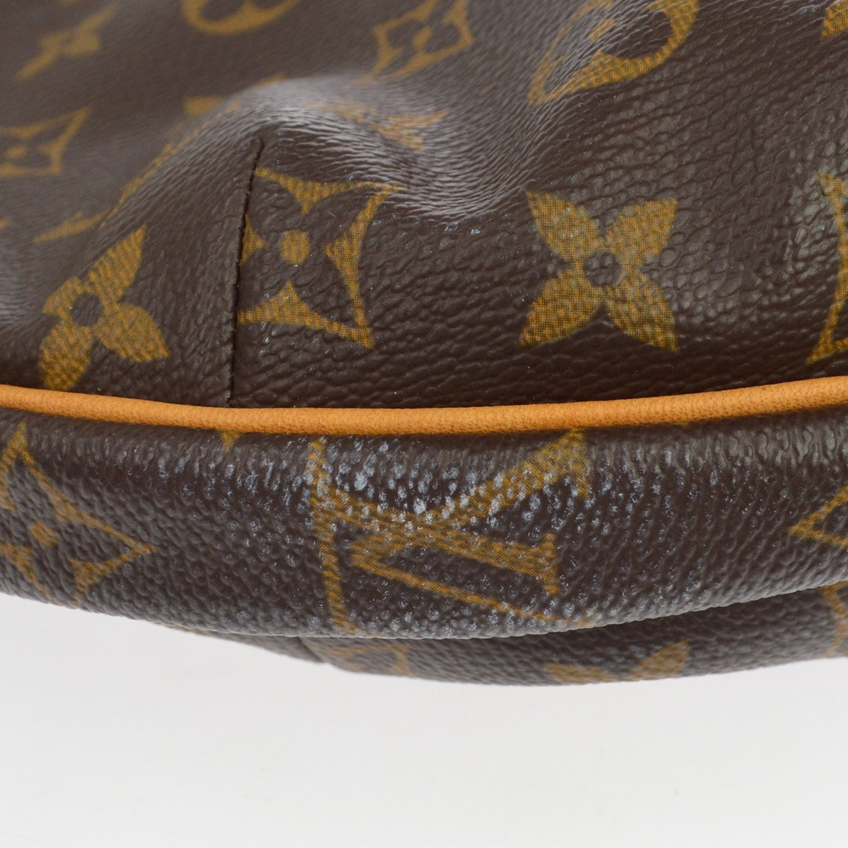 Louis Vuitton Croissant Monogram Canvas Brown Canvas Handbag (Pre-Owned)